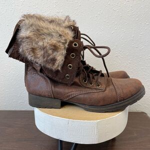 JustFab Faux Leather and Fur Lined Booties Size 8 EUC